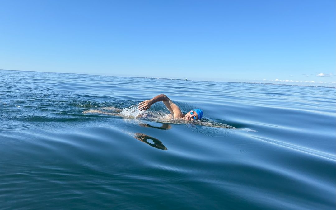 swimmer calm water swimoresund
