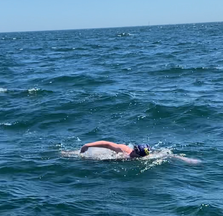 sisk group team 2 rough sea