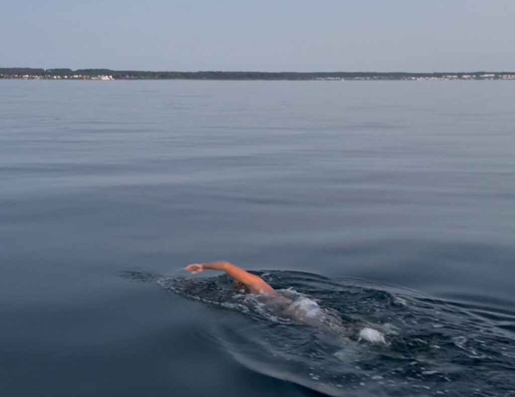 Henry stokholm quietly night swim